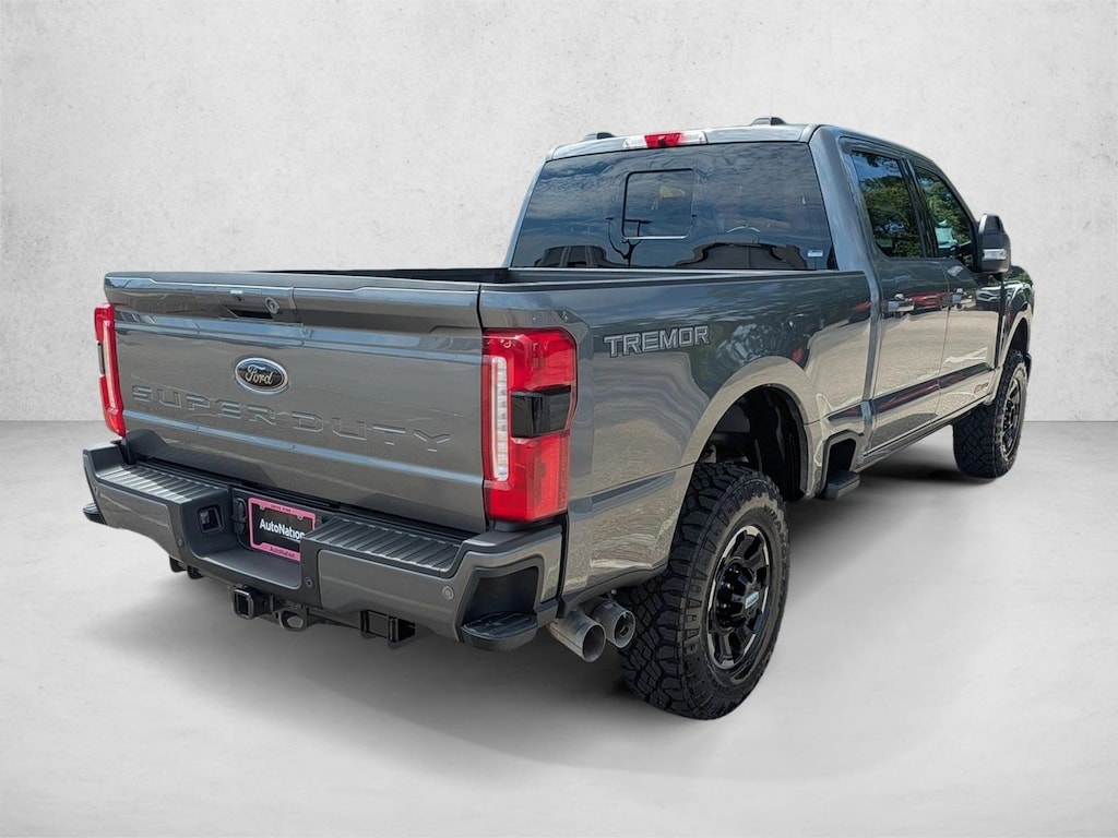 New 2026 Ford F-250 LARIAT Truck Crew Cab
