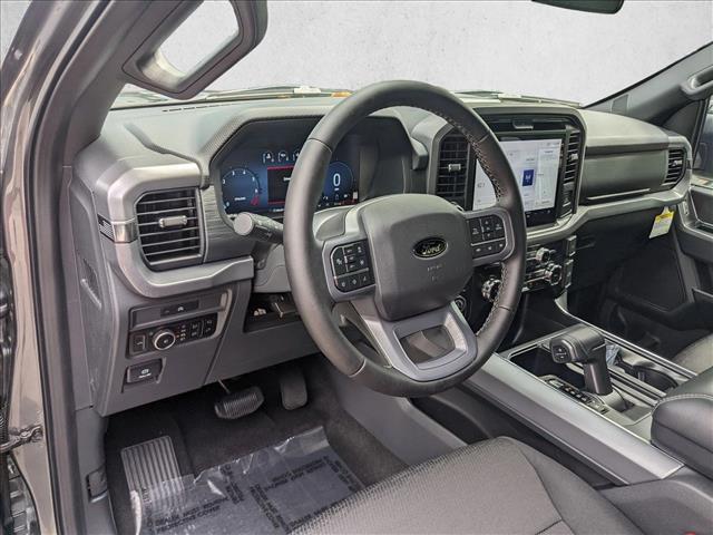 2025 Ford F-150 XLT photo 3