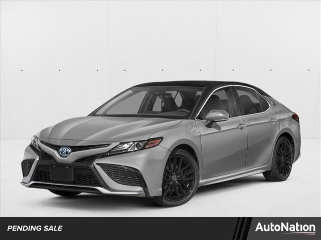 2021 Toyota Camry XSE Hybrid's photo