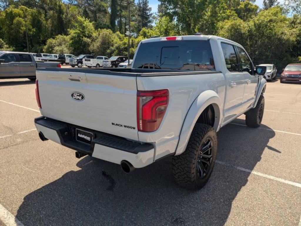 New 2026 Ford F-150 LARIAT Truck SuperCrew Cab