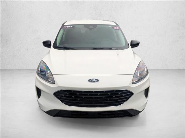 2022 Ford Escape SE photo 2