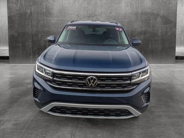 Used 2023 Volkswagen Atlas SE w/Tech with VIN 1V2WR2CA4PC530835 for sale in Mobile, AL