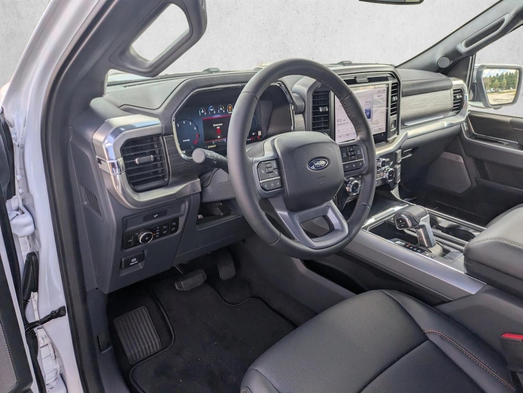 New 2026 Ford F-150 LARIAT Truck SuperCrew Cab