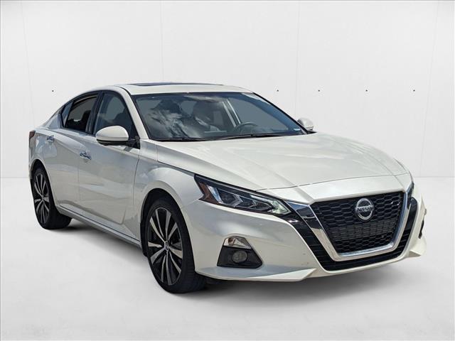 2021 Nissan Altima 2.5 Platinum photo 3