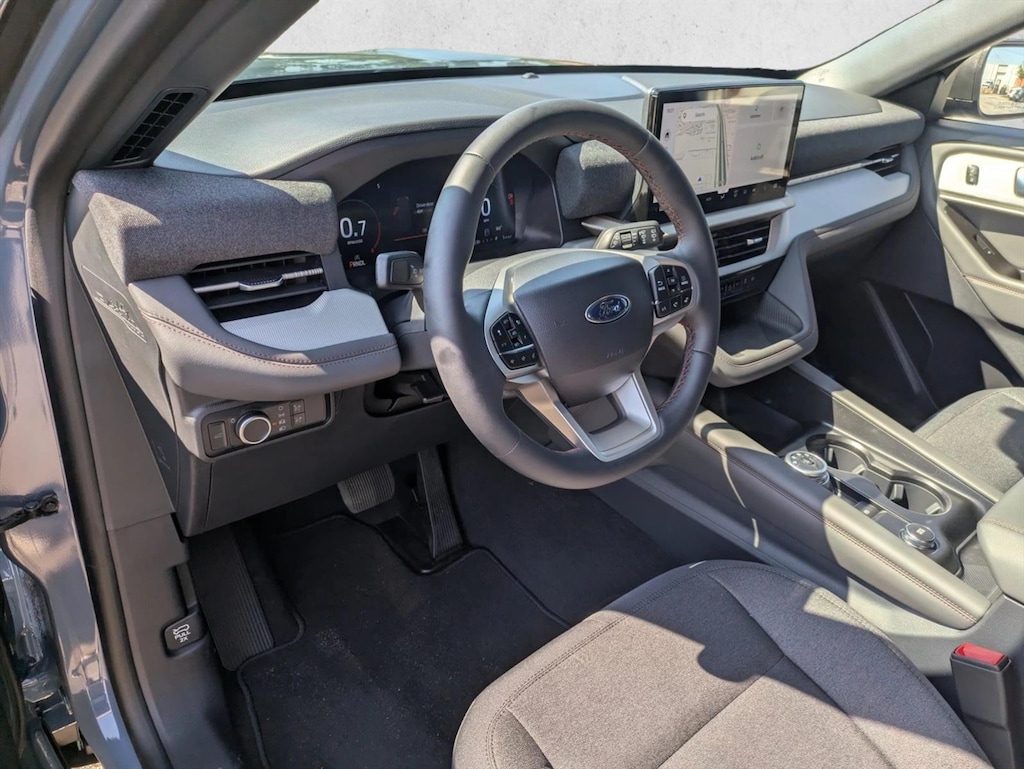 New 2027 Ford Explorer Active w/200A Pkg SUV
