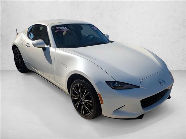 2025 Mazda MX-5 Miata Miata RF Grand Touring photo 3