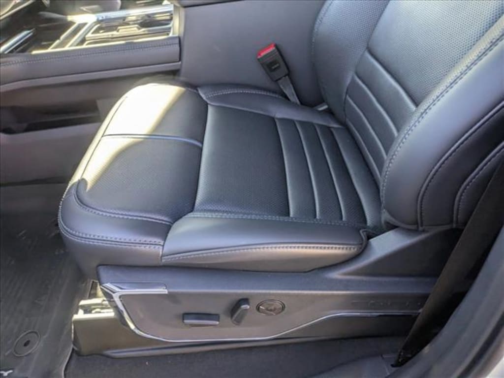 New 2026 Ford F-350 Platinum Truck Crew Cab