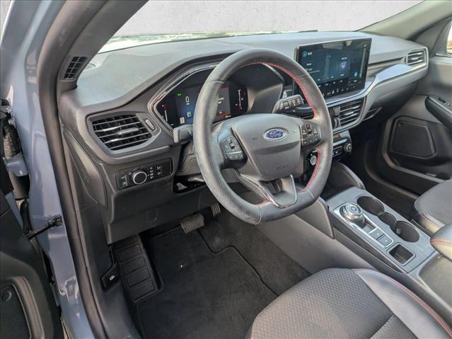 2025 Ford Escape ST-Line photo 2
