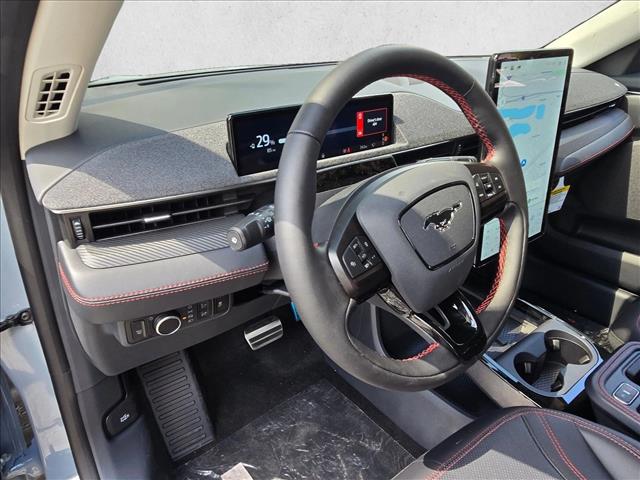 2025 Ford Mustang Mach-E Premium photo 3