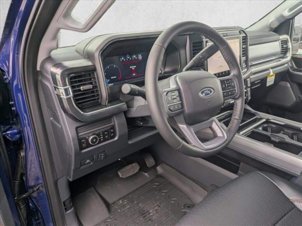 New 2026 Ford F-250 LARIAT Truck Crew Cab