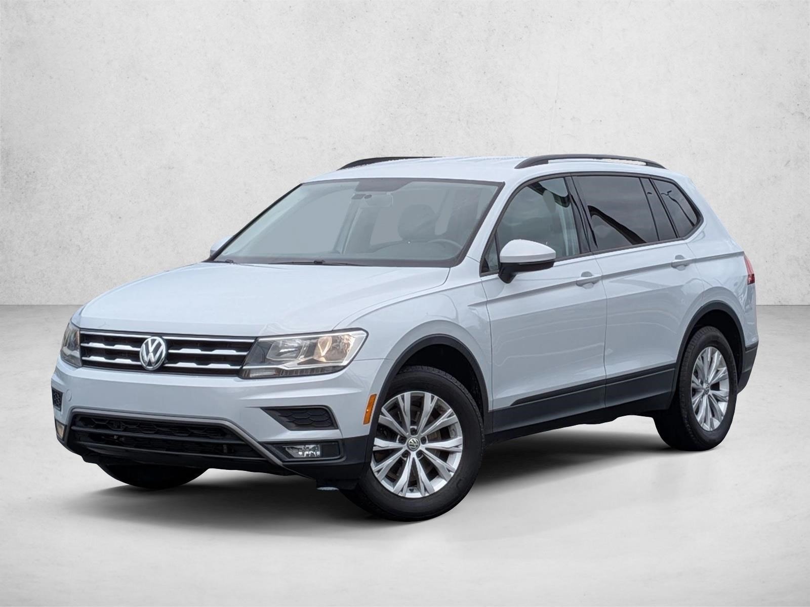 2018 Volkswagen Tiguan S's photo
