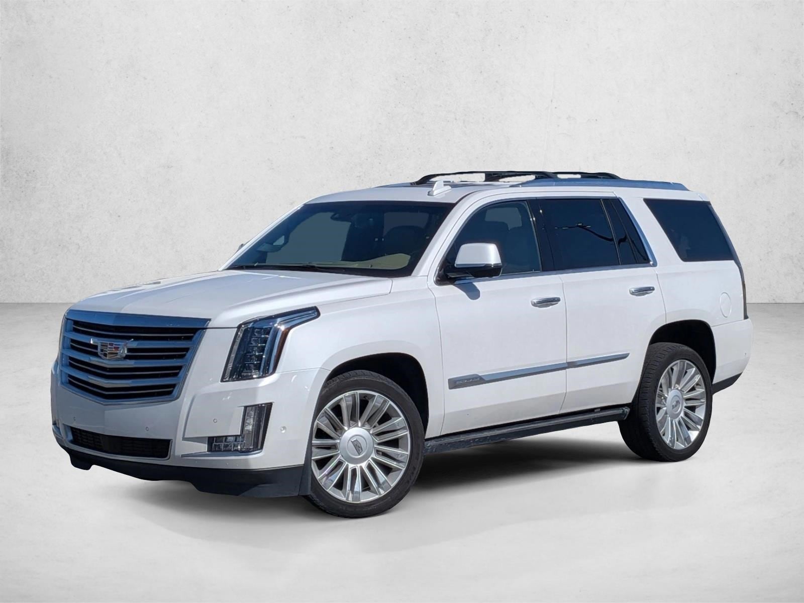 2018 Cadillac Escalade Platinum's photo