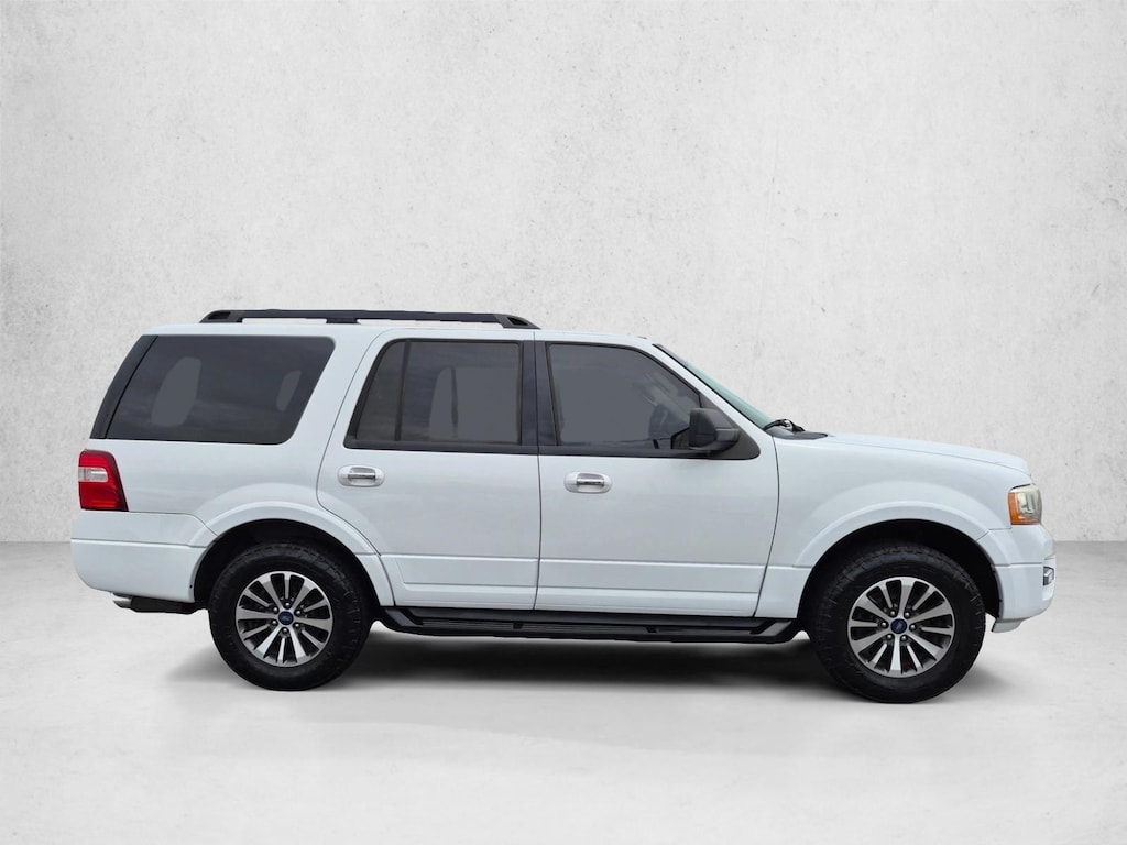 Used 2017 Ford Expedition XLT Sport Utility