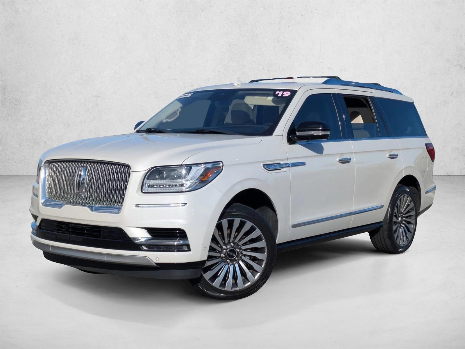 2019 Lincoln Navigator Reserve's photo