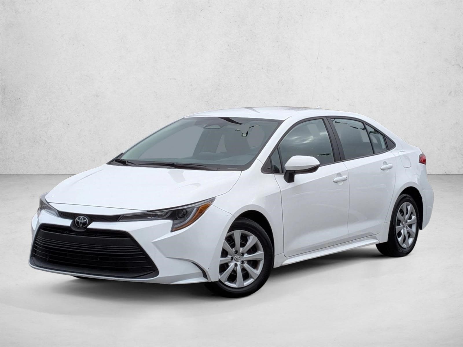 2025 Toyota Corolla LE's photo