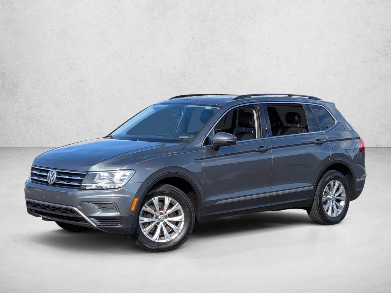 2018 Volkswagen Tiguan SE's photo