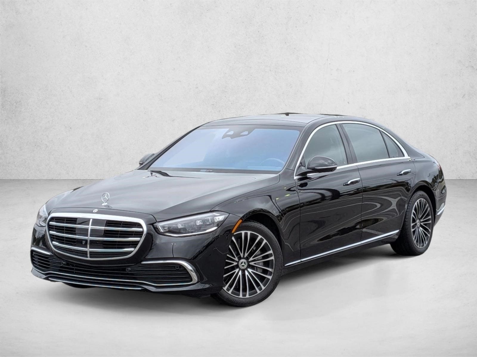2024 Mercedes-Benz S-Class S 580's photo