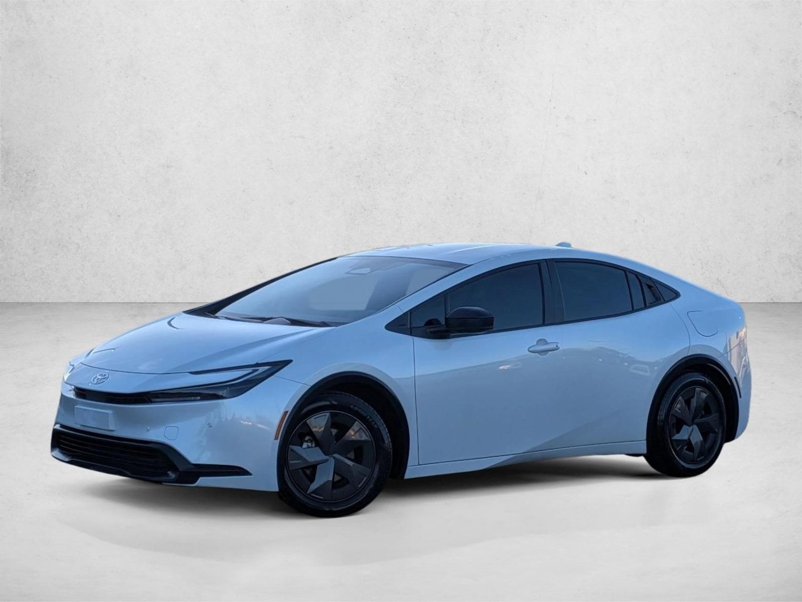 2024 Toyota Prius LE's photo