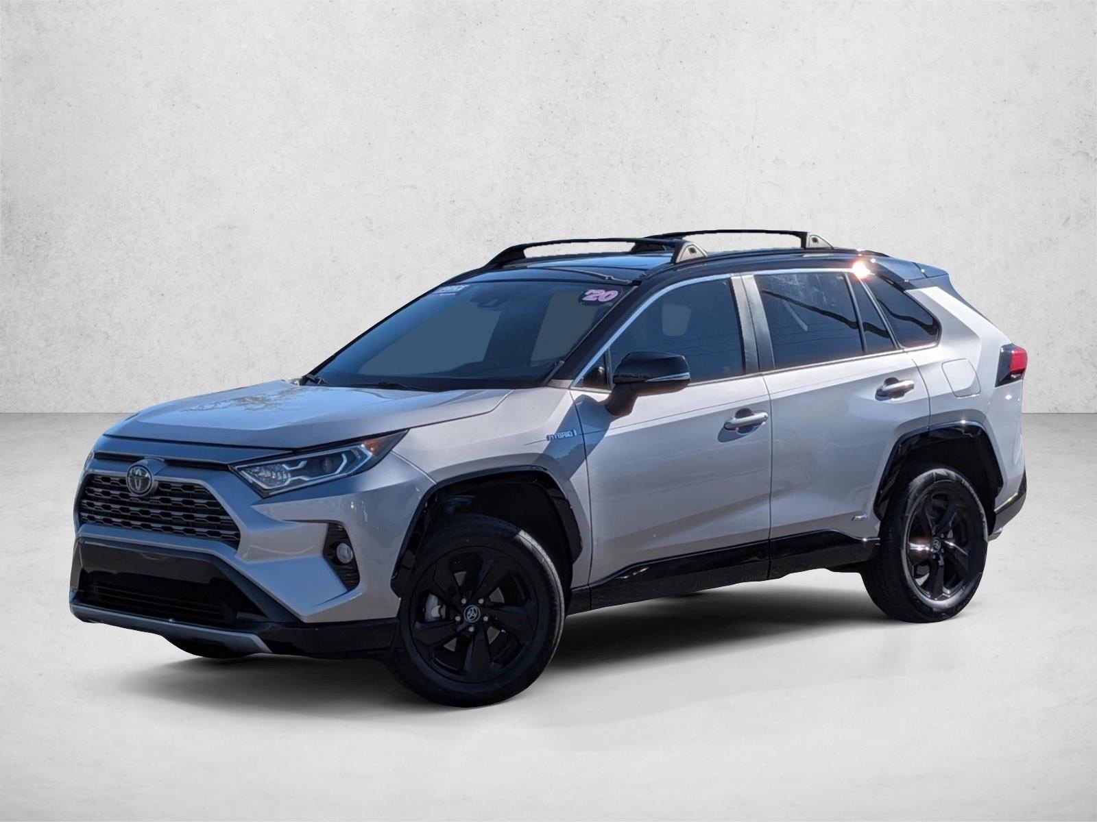 2020 Toyota RAV4 XSE's photo