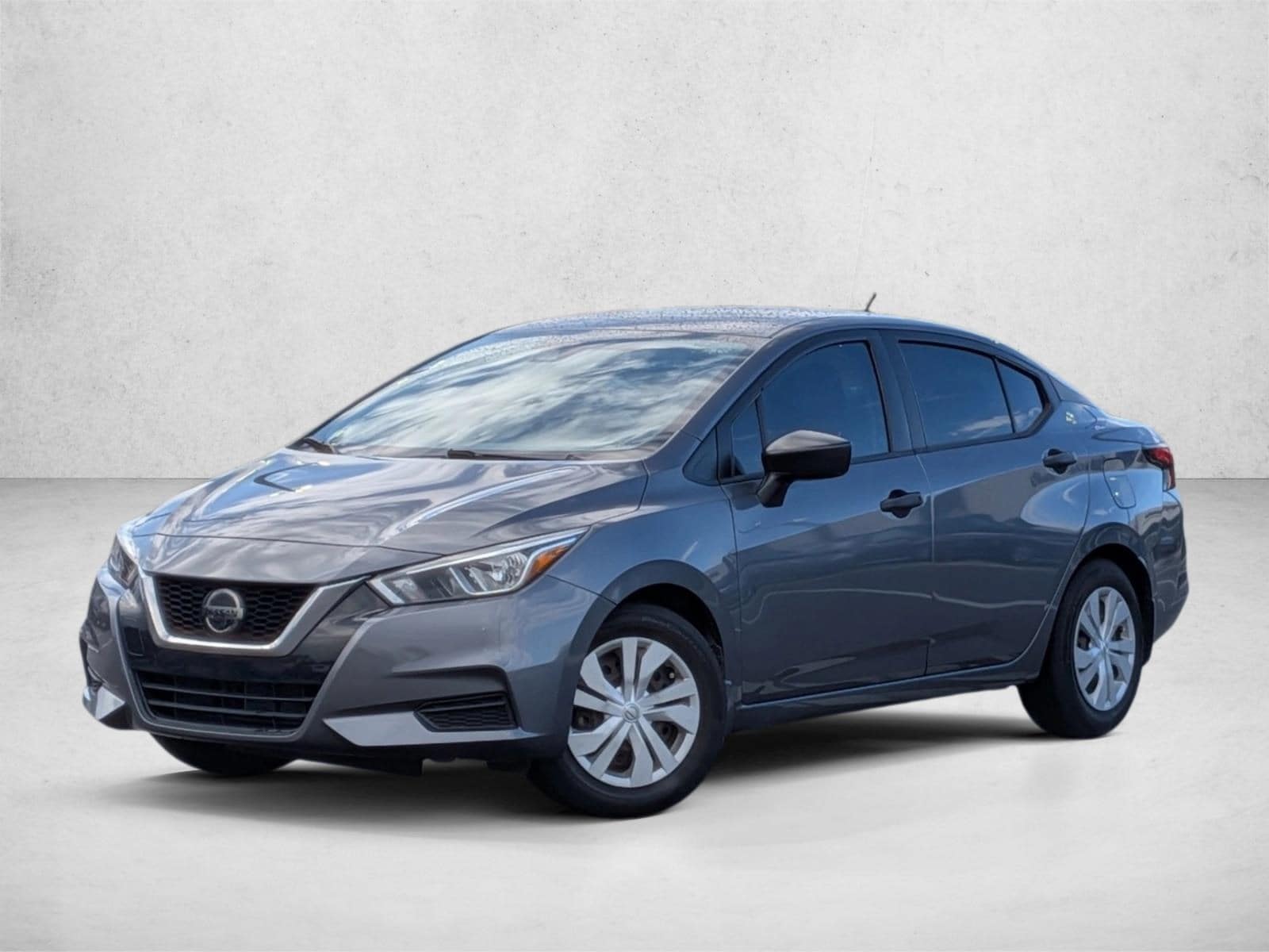 2020 Nissan Versa Sedan S's photo