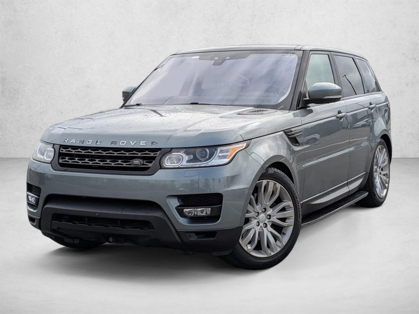 2017 Land Rover Range Rover Sport SE's photo