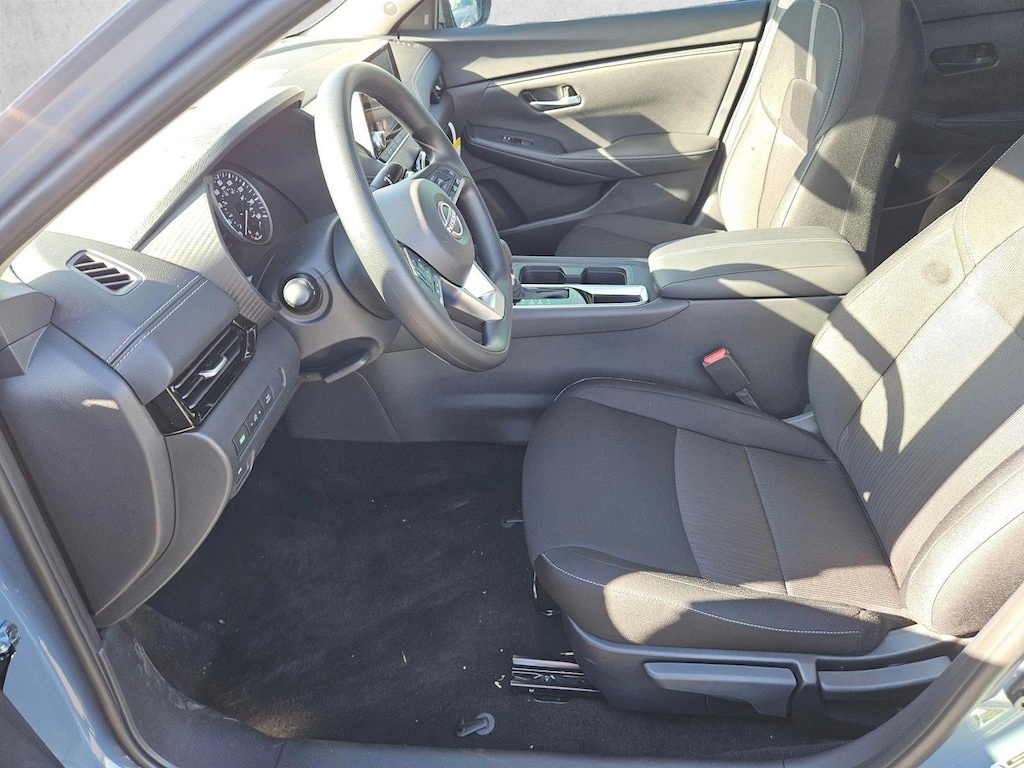 New 2025 Nissan Sentra SV Sedan