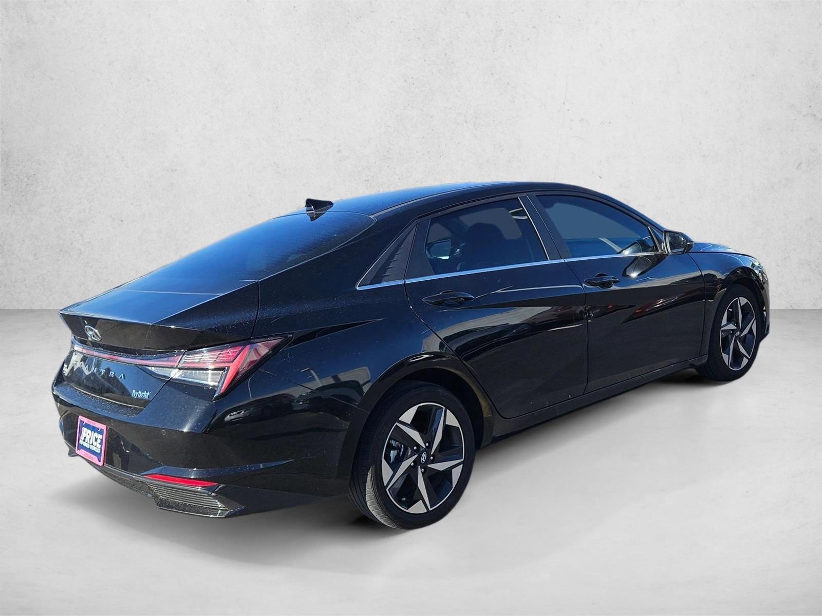 2021 Hyundai Elantra Limited photo 4