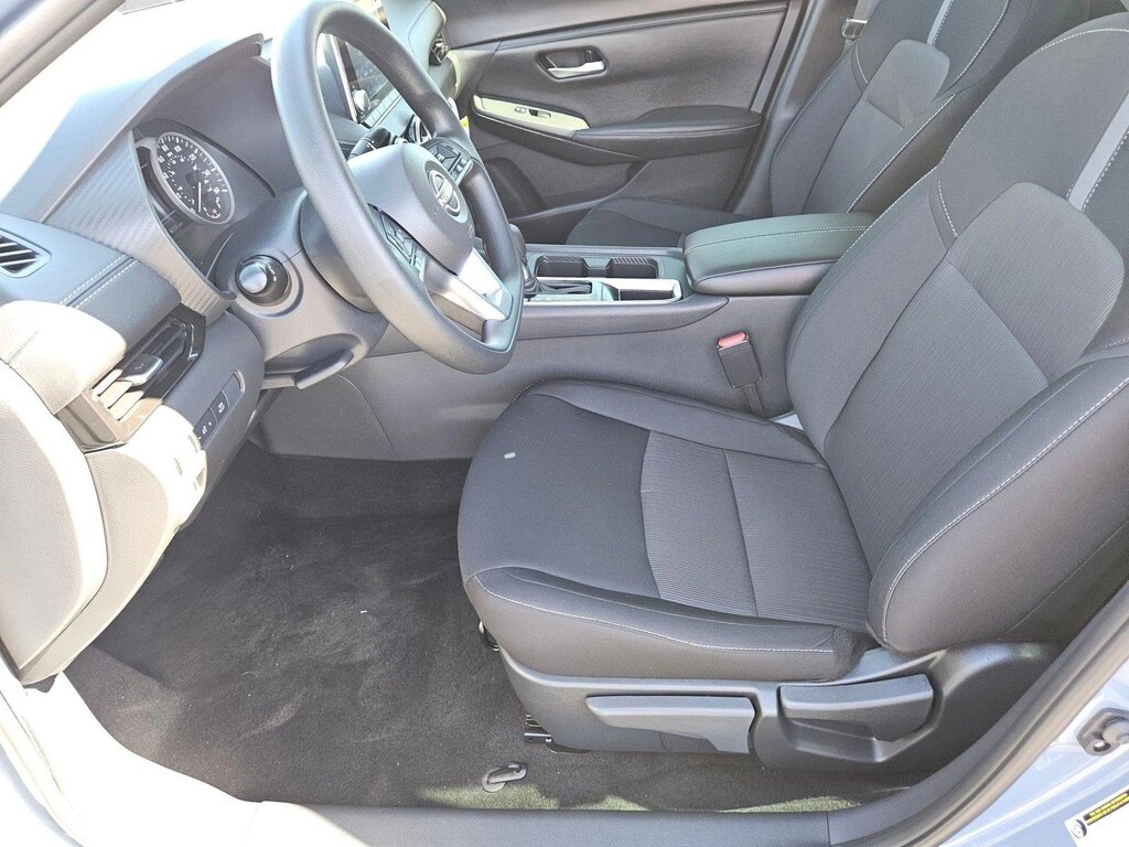 New 2025 Nissan Sentra SV Sedan