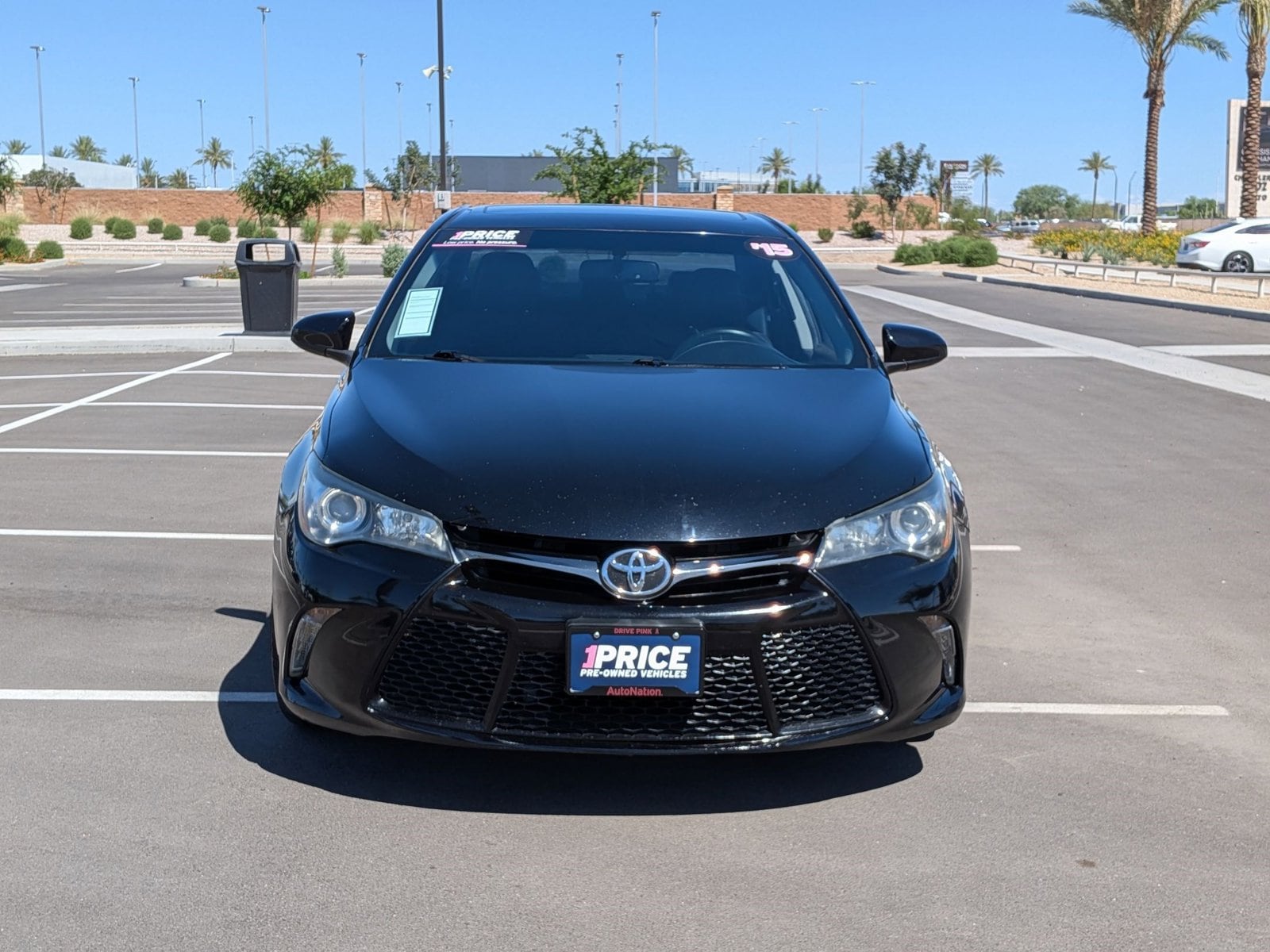 Used 2015 Toyota Camry XSE with VIN 4T1BF1FK5FU965553 for sale in Chandler, AZ