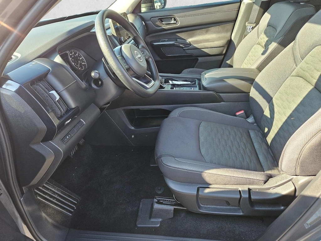 New 2025 Nissan Pathfinder S SUV