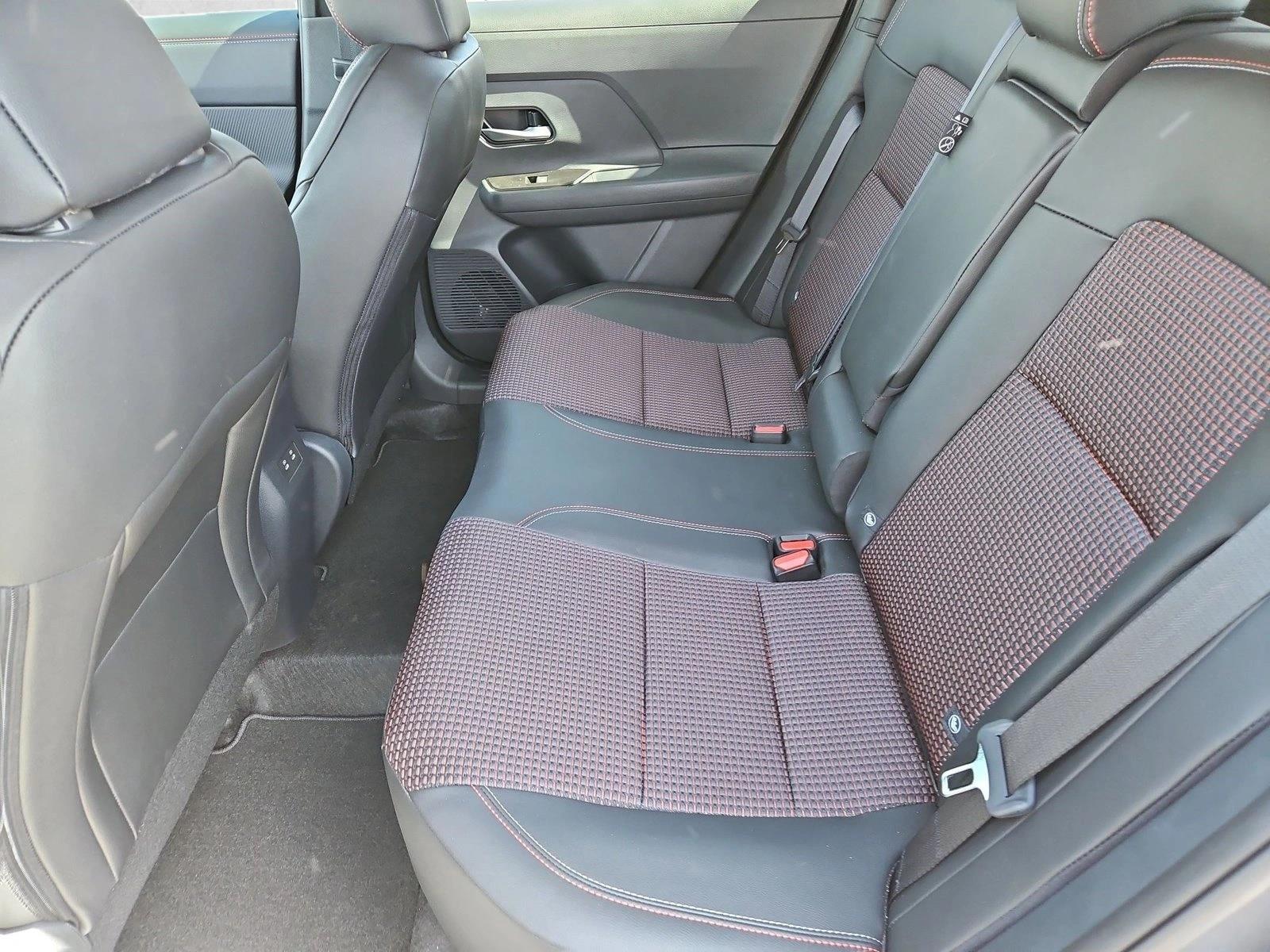 2026 Nissan KICKS SR - Photo 16