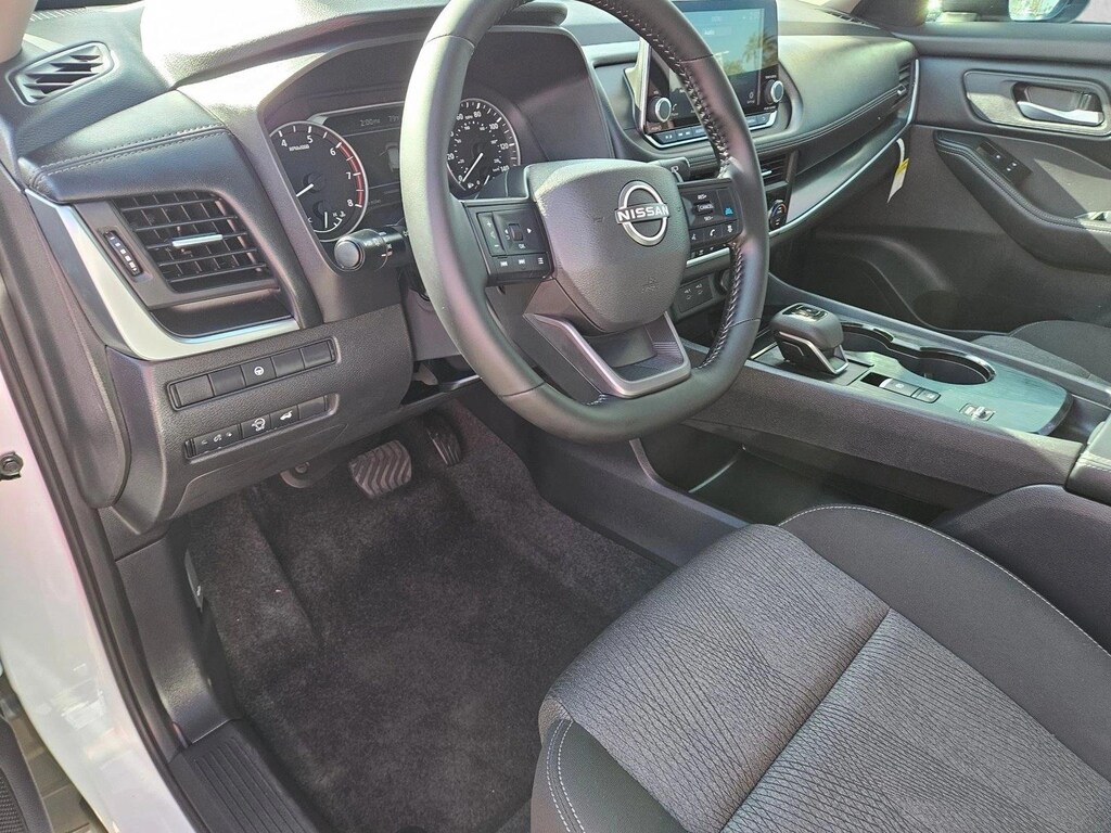 New 2026 Nissan Rogue SV SUV