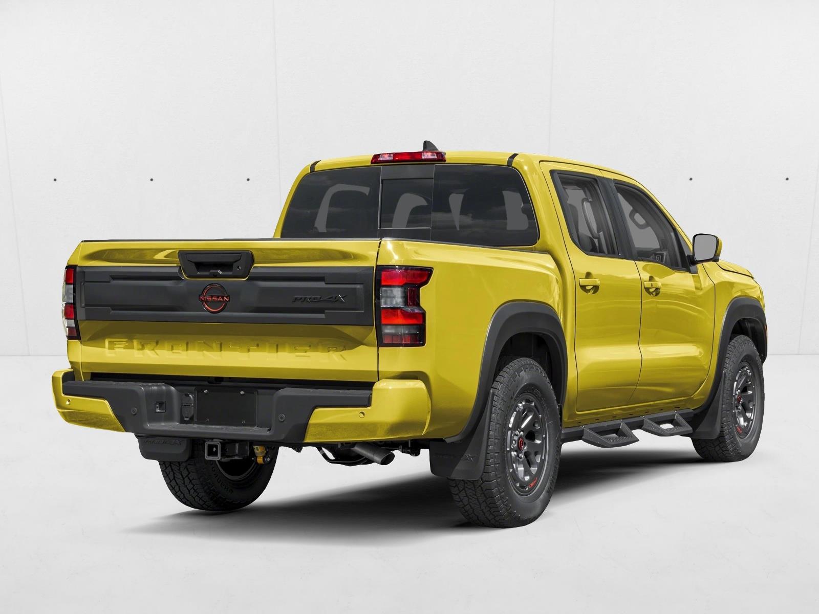 2026 Nissan Frontier PRO-4X photo 2