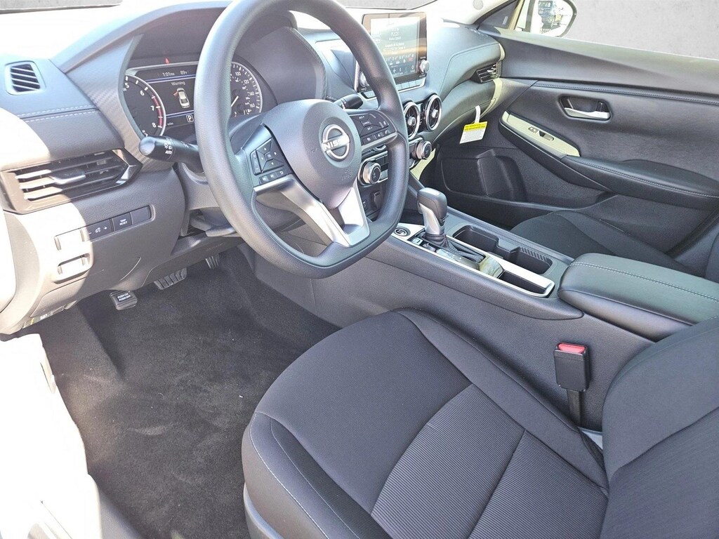 New 2025 Nissan Sentra SV Sedan