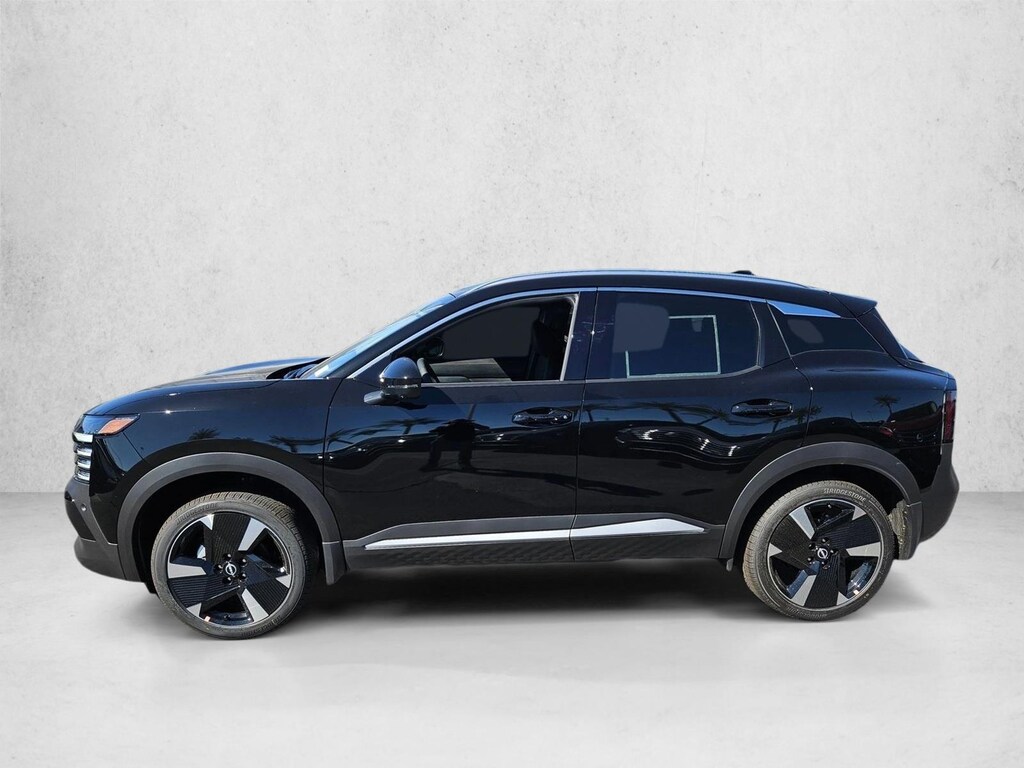 New 2026 Nissan Kicks SR SUV
