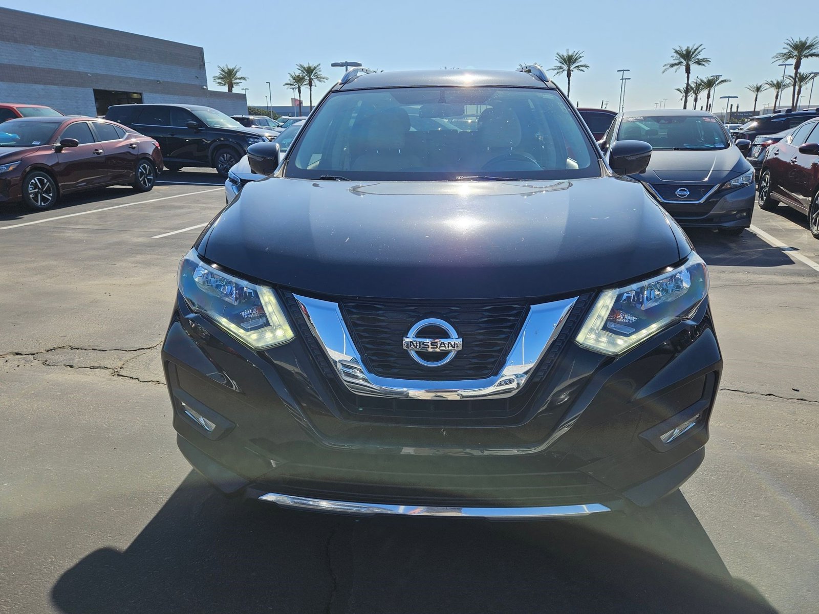 2017 Nissan Rogue SV photo 2