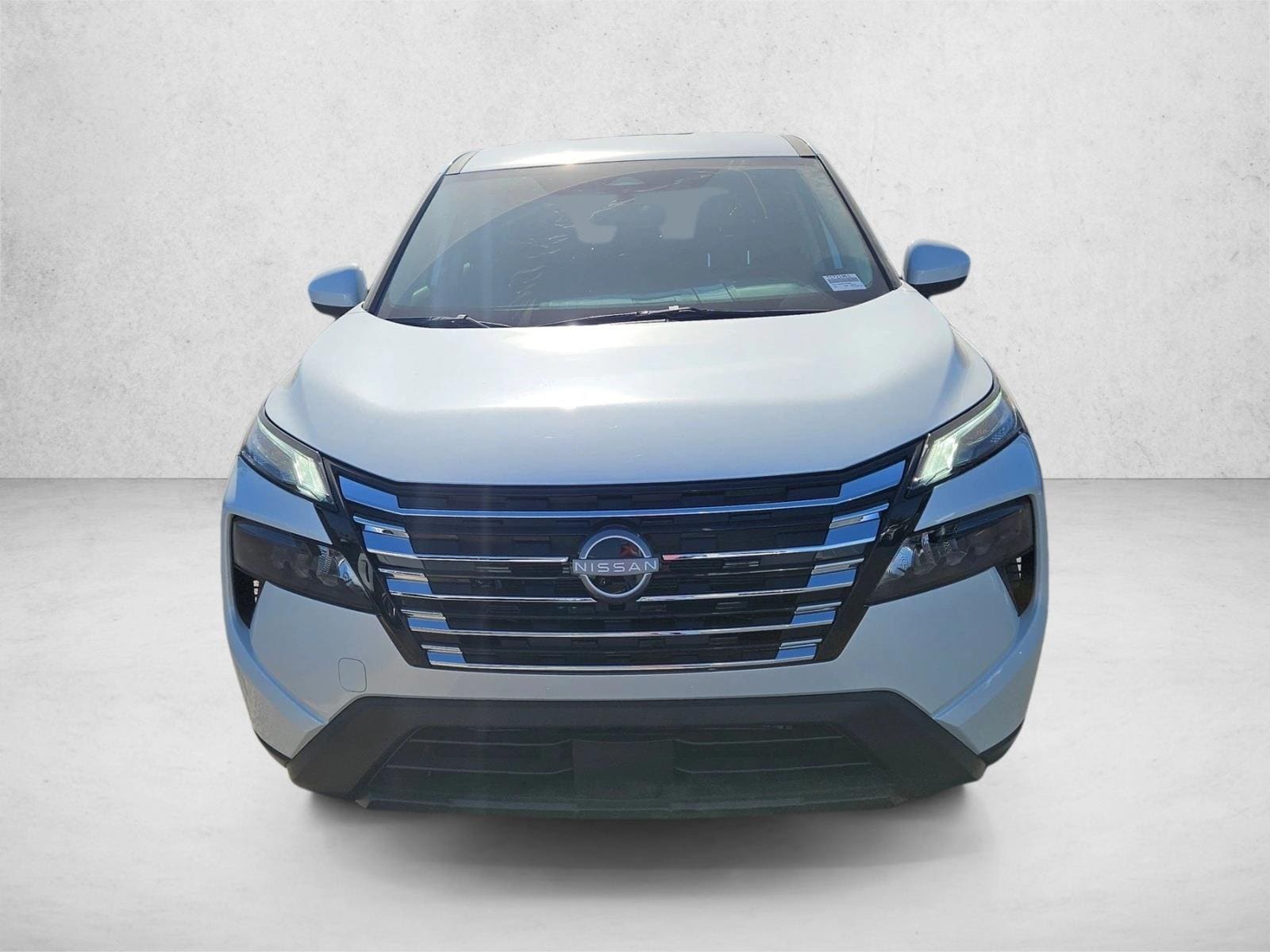 2026 Nissan Rogue SV photo 2