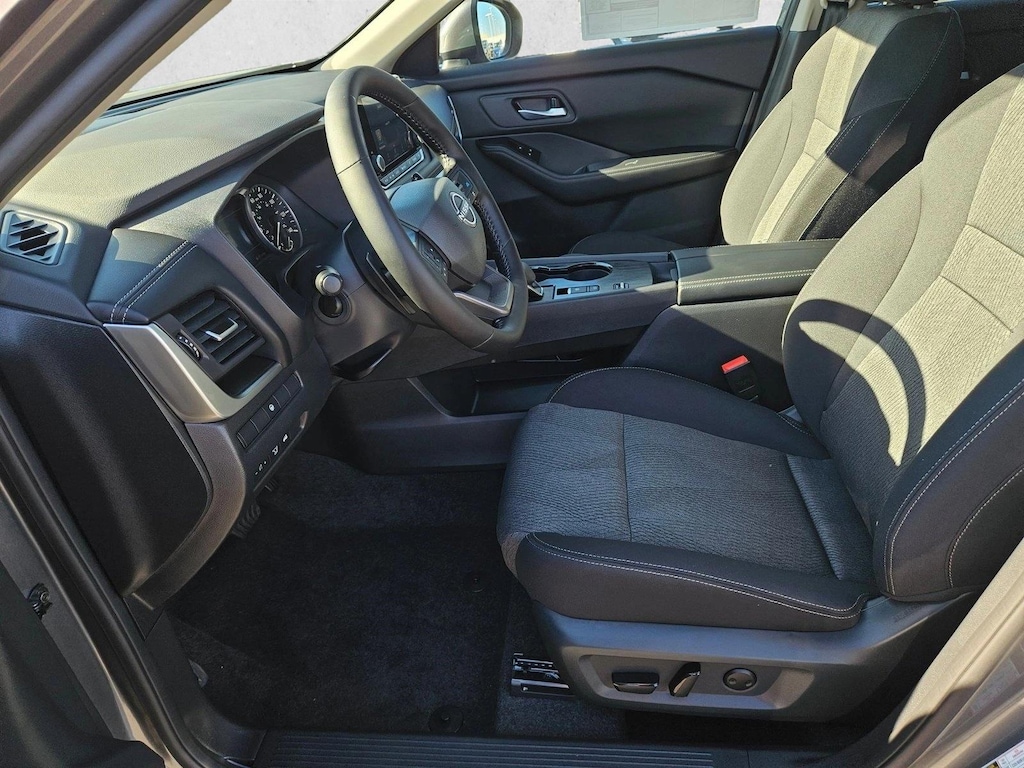 New 2026 Nissan Rogue SV SUV