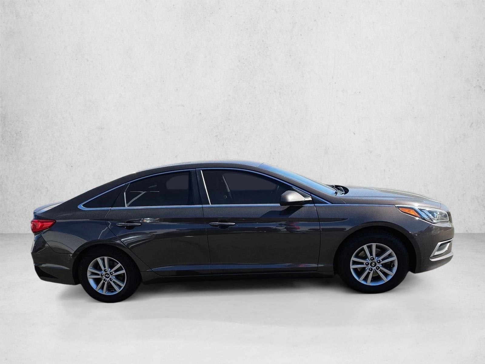 2017 Hyundai Sonata SE Eco photo 4