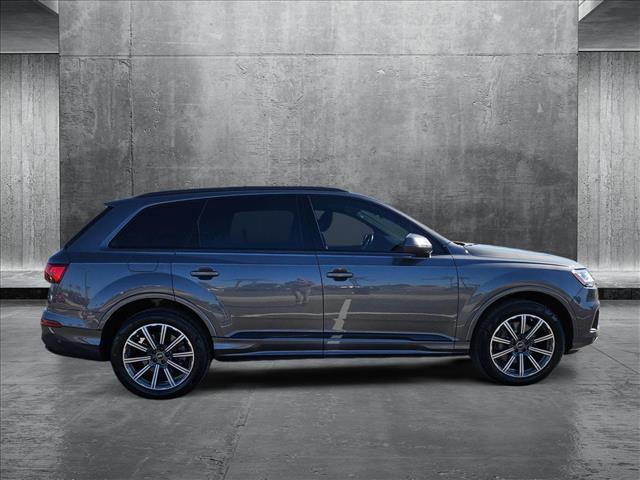 2022 Audi Q7 Premium Plus photo 4