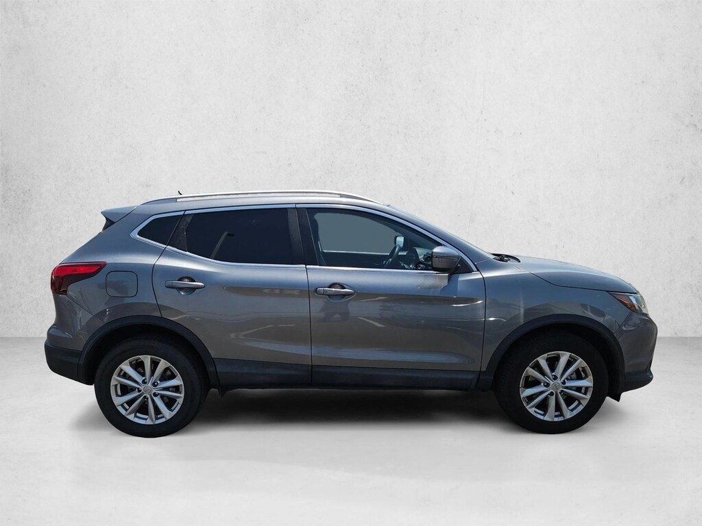 Used 2017 Nissan Rogue Sport SV SUV