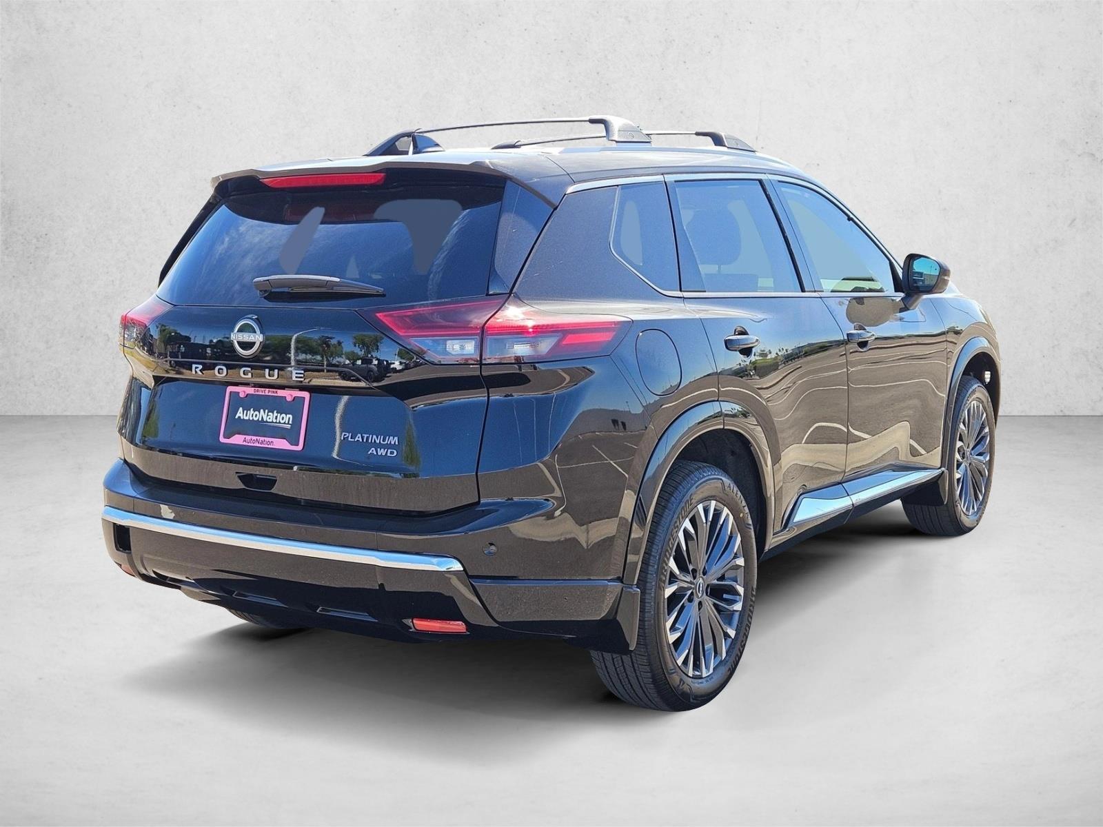 2026 Nissan Rogue Platinum - Photo 2