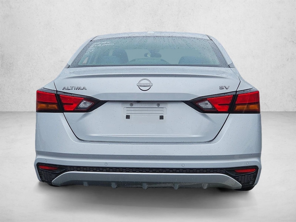Used 2024 Nissan Altima 2.5 SV Sedan