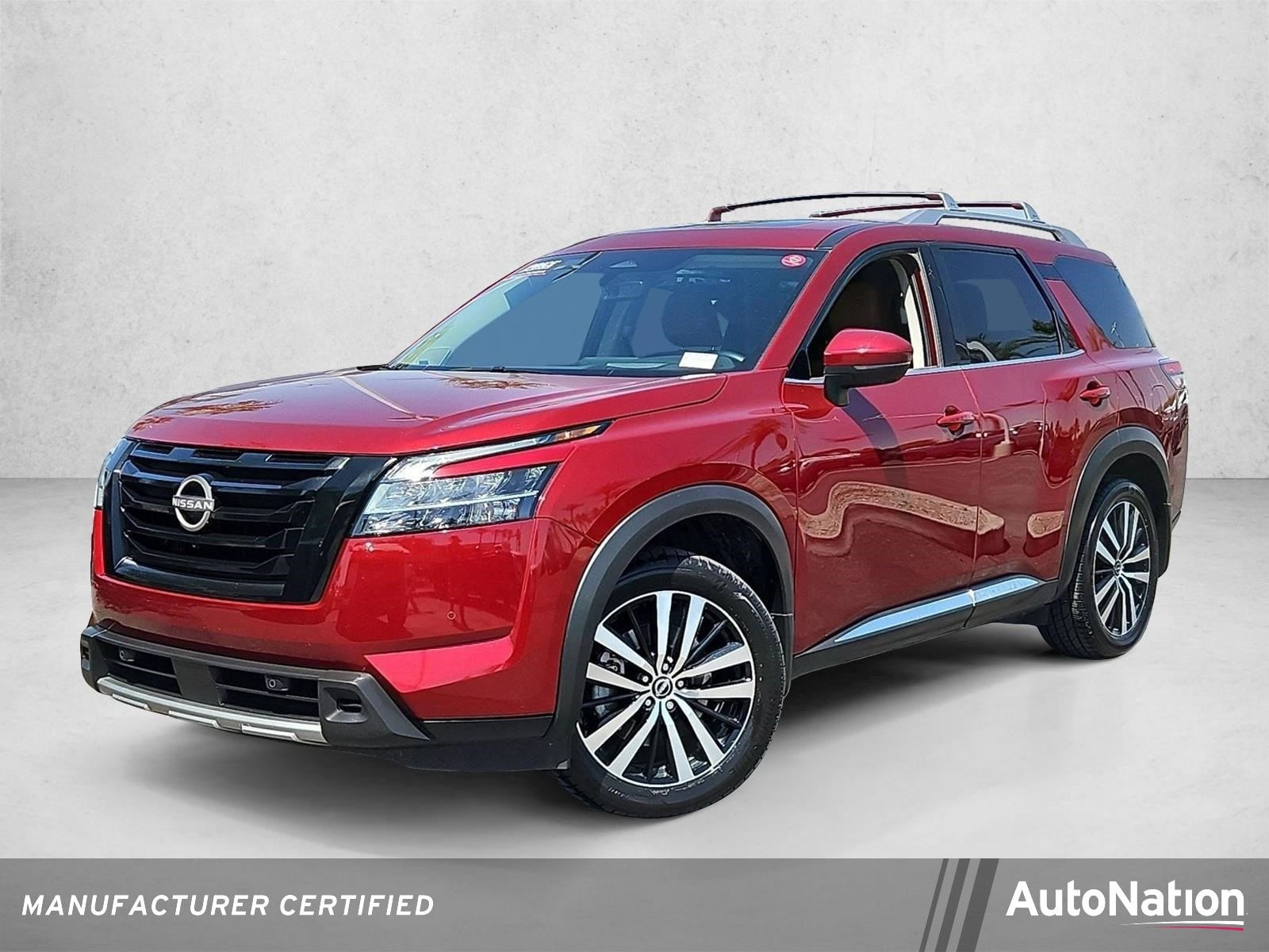 2024 Nissan Pathfinder Platinum 4WD's photo