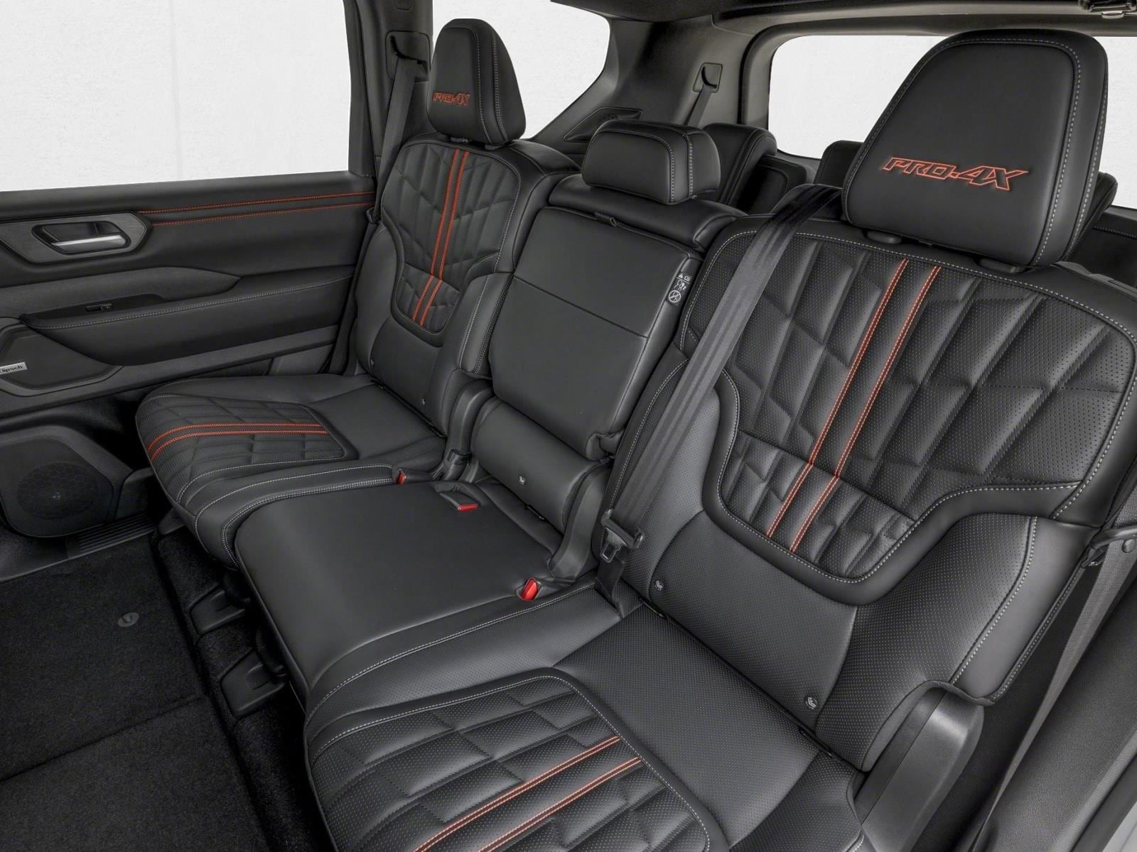 2026 Nissan Armada PRO-4X - Photo 9