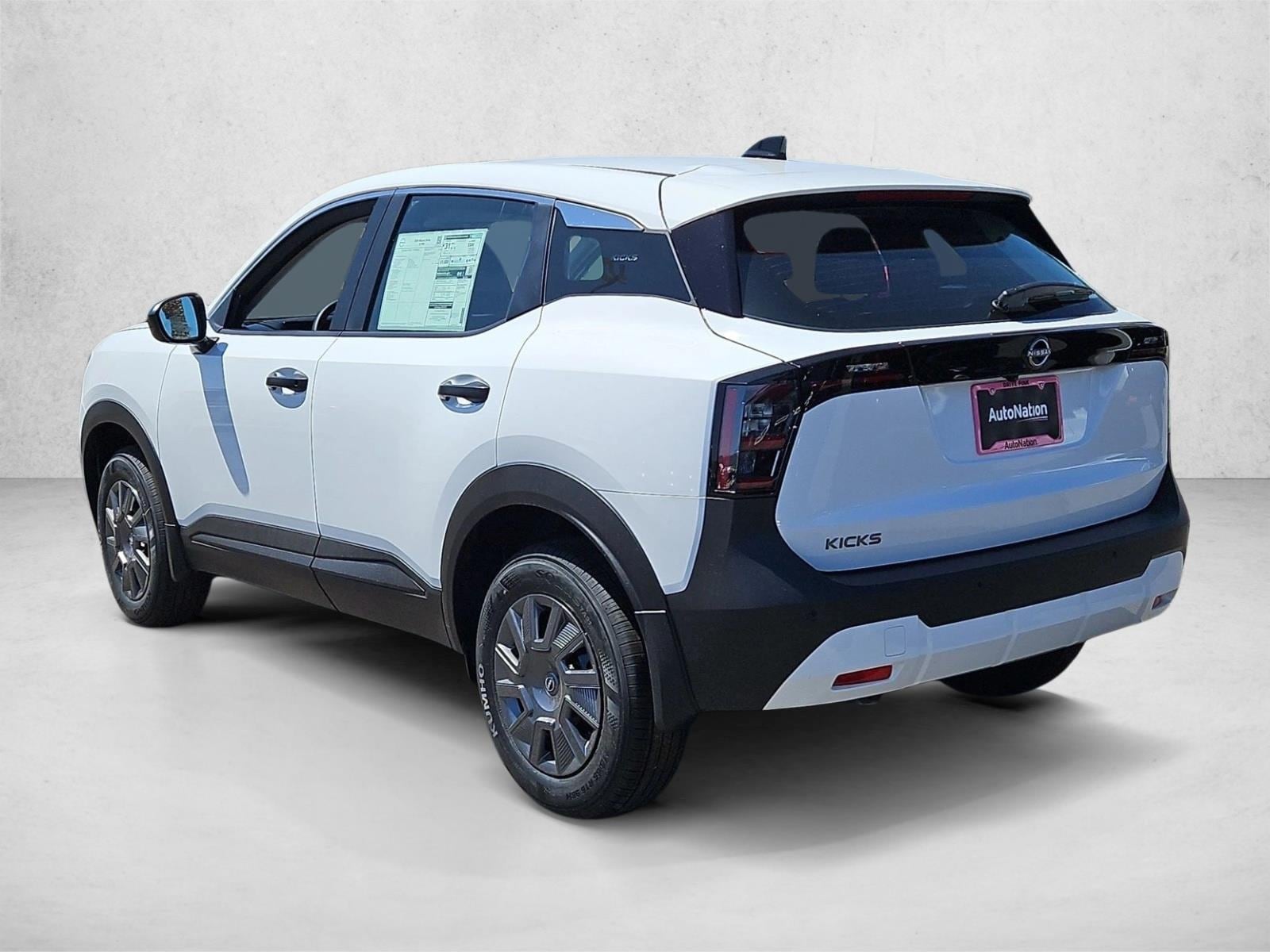 2026 Nissan KICKS S - Photo 8