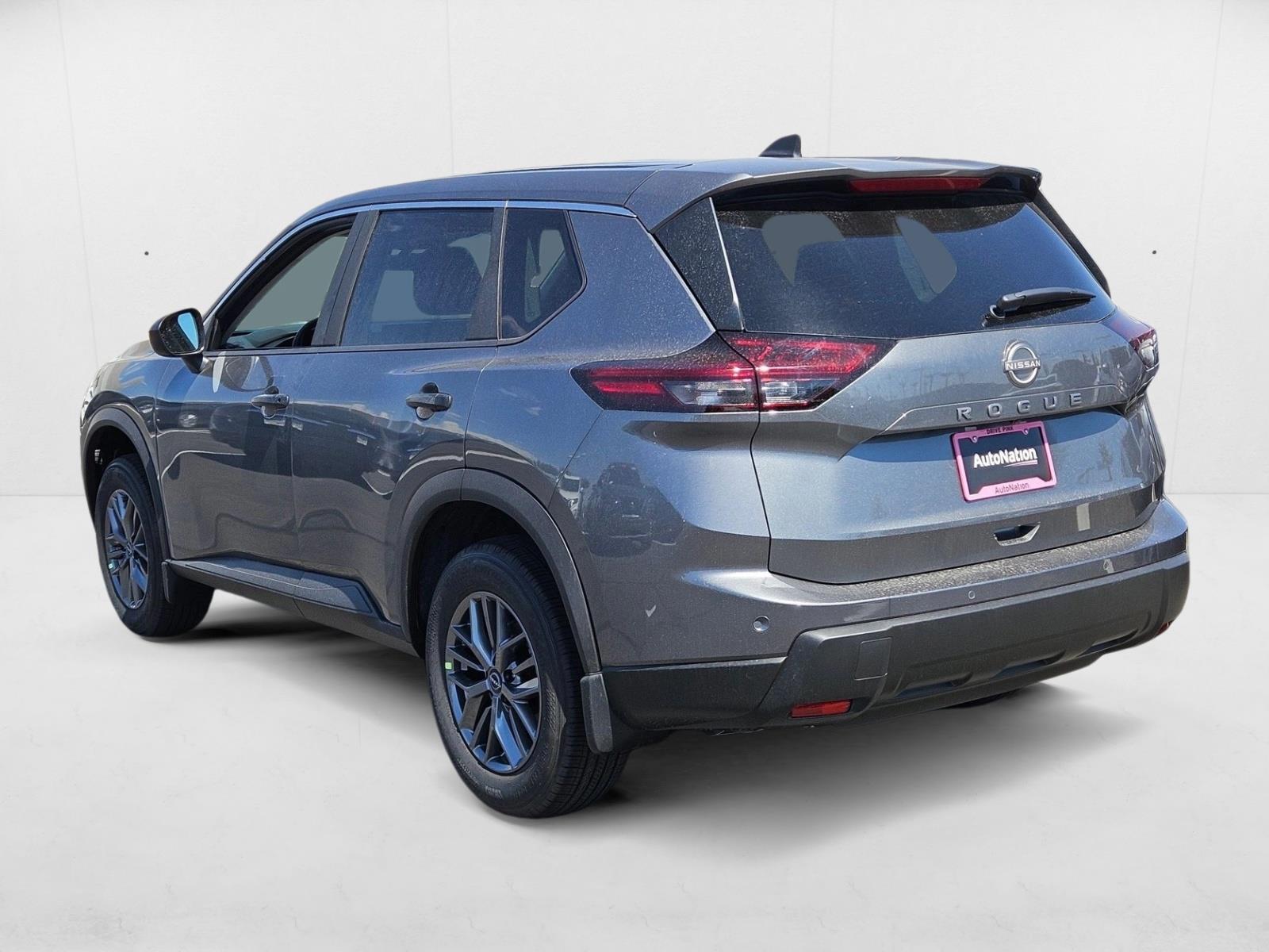 2026 Nissan Rogue S photo 2