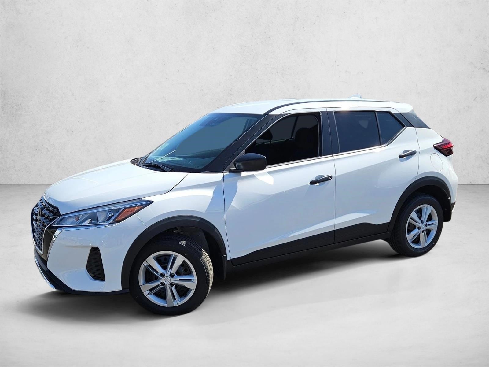 2025 Nissan KICKS PLAY Base's photo