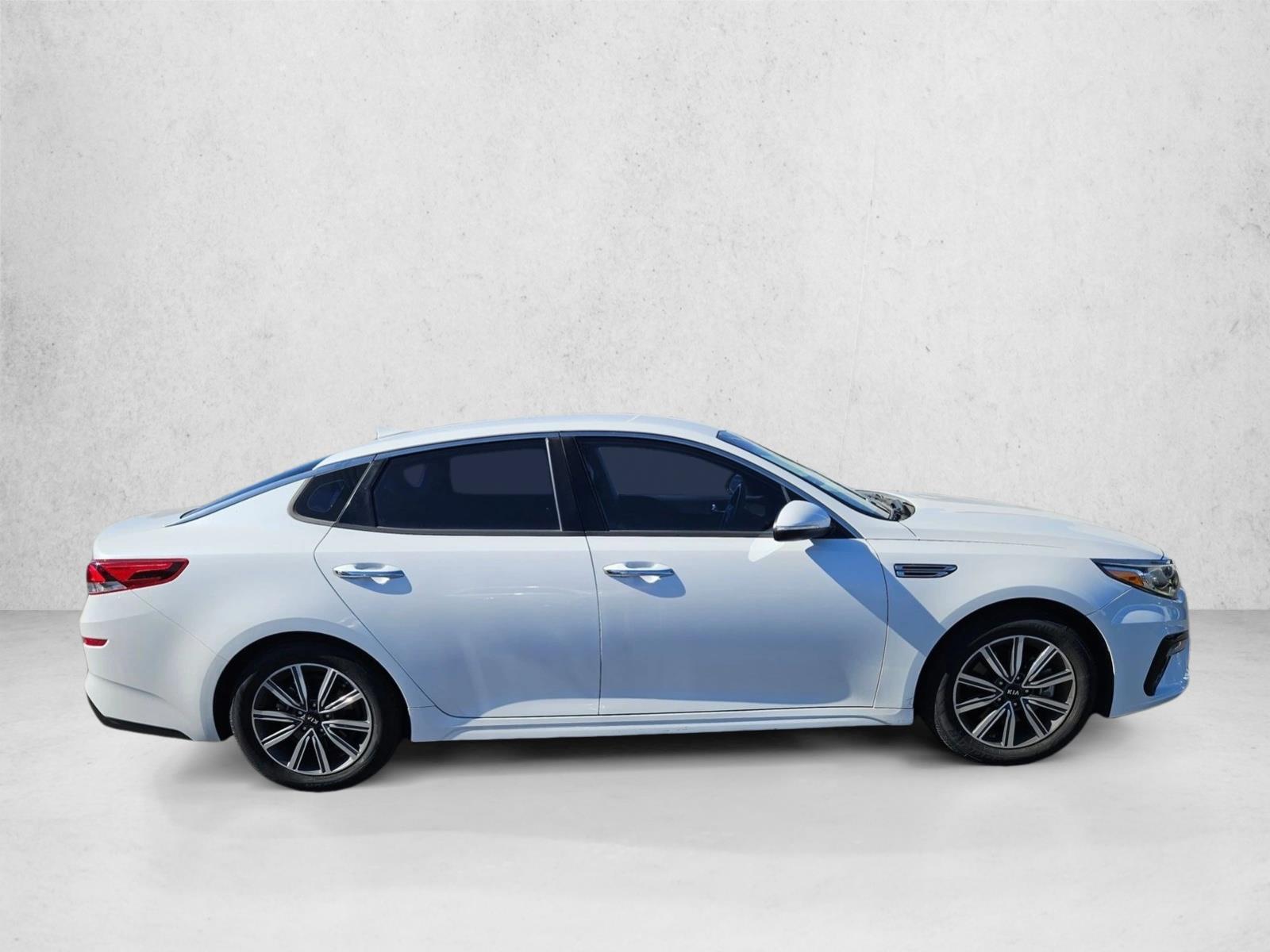 2019 Kia Optima EX photo 4