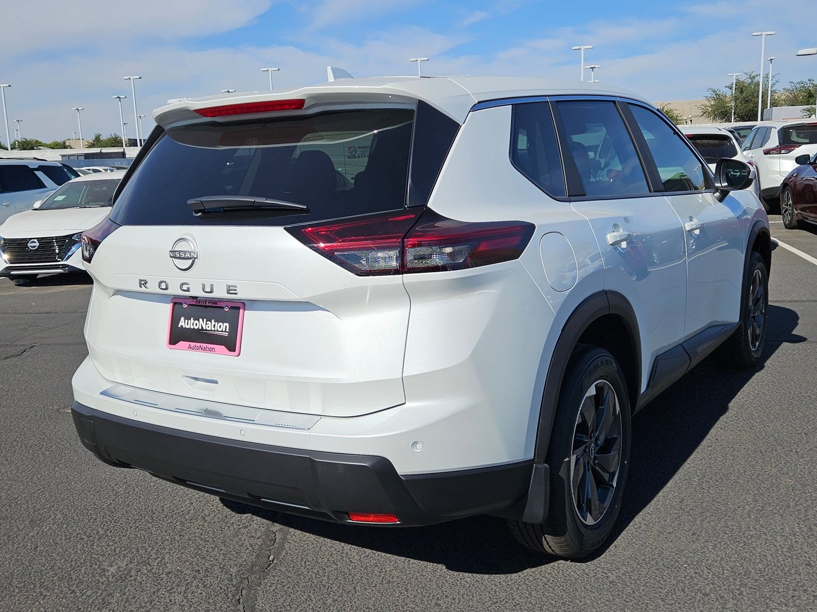 2026 Nissan Rogue SV photo 2